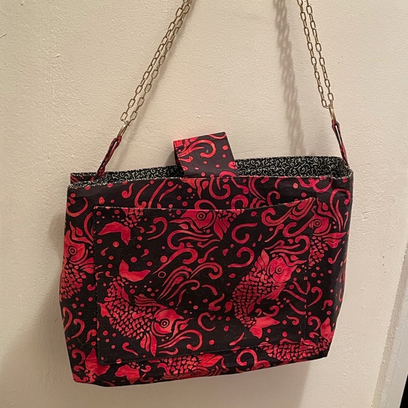 Handmade Red and Black Koi fish print bag - Picture 6 of 9